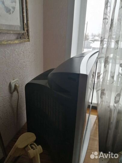 Телевизор б/у