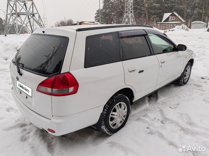 Nissan Wingroad 1.8 AT, 2001, 200 000 км