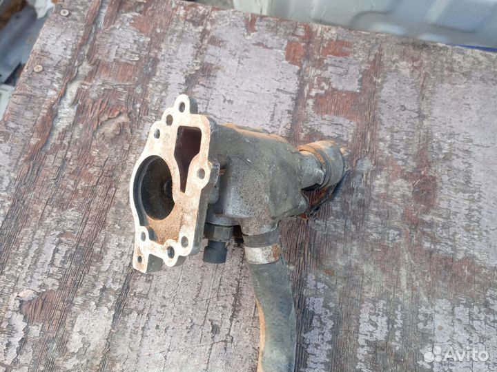 Корпус термостата. Дэу Матиз 0.8 Под катушки