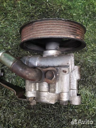 Toyota RAV 4 Насос гидроусилителя