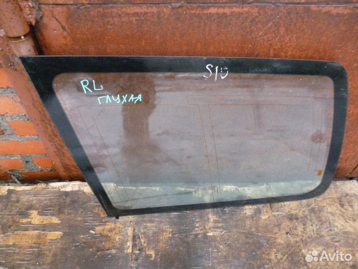Стекло кузовное глухое Subaru Forester S10
