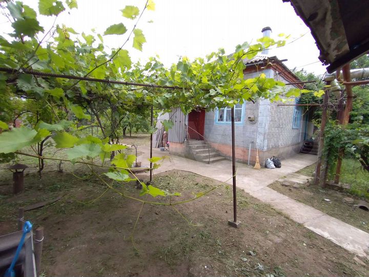 Дом 61 м² на участке 5 сот.