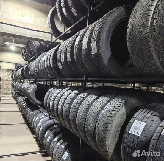 Nokian Tyres WR SUV 4 255/45 R20 105M