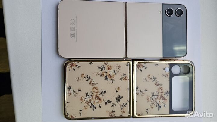 Samsung Galaxy Z Flip4, 8/256 ГБ