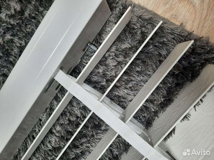 Жалюзи горизонтальные на окна 16001800 под дерево