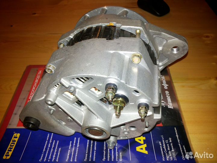 Генератор на komatsu