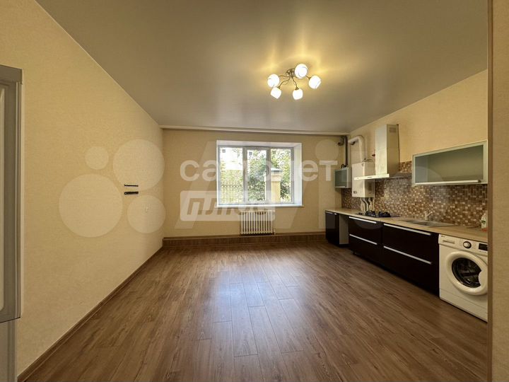 2-к. квартира, 84,1 м², 2/5 эт.