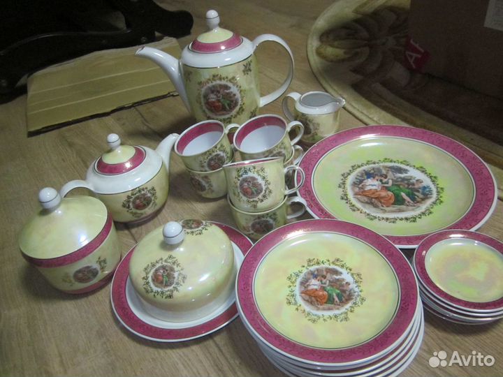 Продам сервиз мадонна