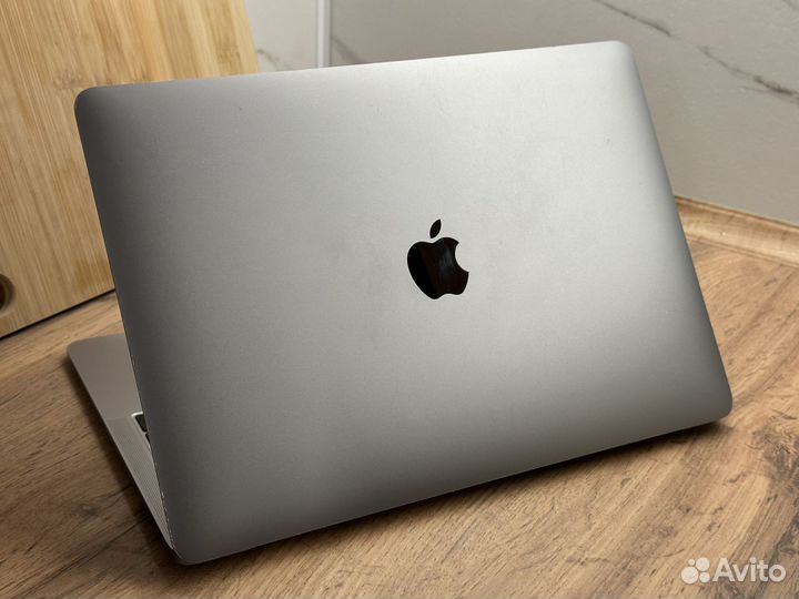 Macbook Air 13 2018 Retina i5/16/512gb 118 циклов