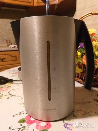 Чайник-термос Siemens Design by Porsche TW91100