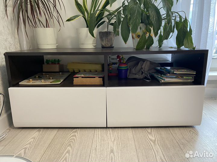 Тумба под телевизор