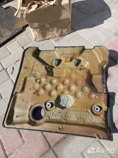 Chevrolet lacetti декоративная крышка двигателя