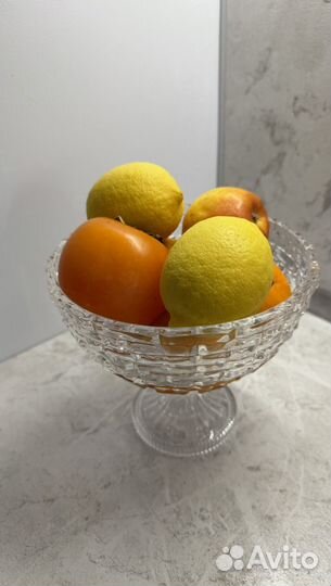 Фруктовница на ножке