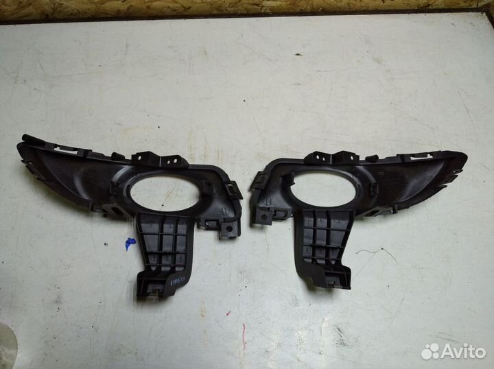 Накладка птф Mazda 3