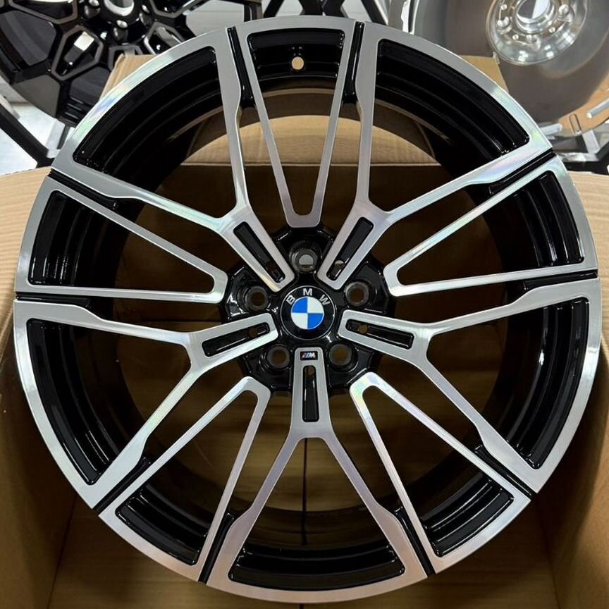 Литые диски BMW 9.5×R22 5×112