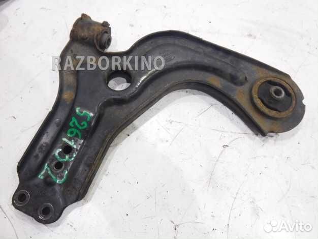 Рычаг передний левый 1710796