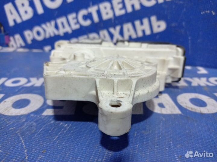 Моторчик стеклоподъемника Volkswagen Jetta 6 седан