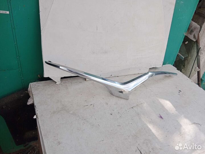 Накладка решетки радиатора Mazda 6 GJ 2019