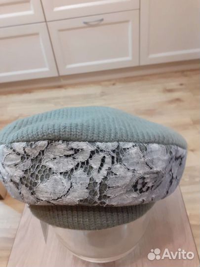 Берет женский новый