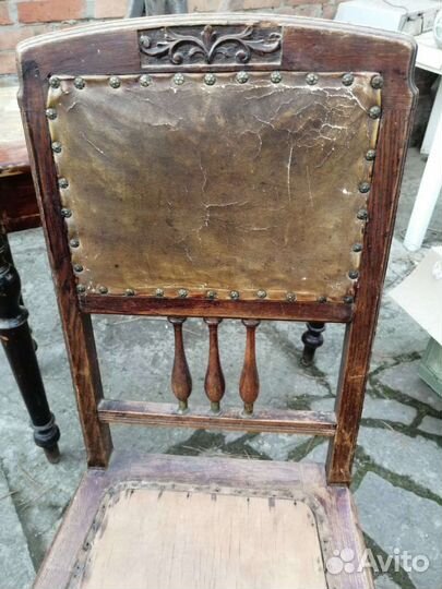 Антикварные дубовые стулья