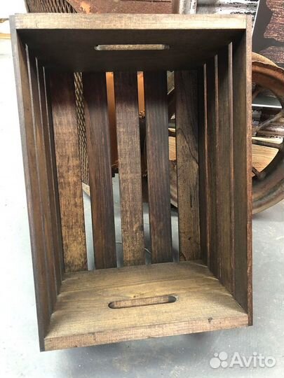 Деревянный декоративный ящик