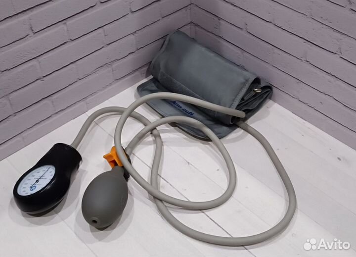 Тонометр механический Little Doctor