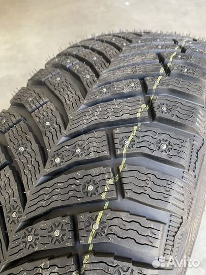 Michelin X-Ice North 4 SUV 275/40 R21 107T