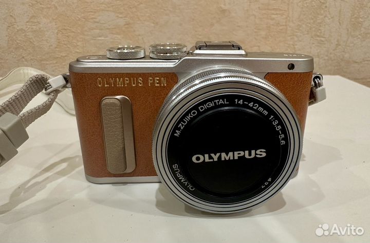 Фотоаппарат Olympus E-PL8 brown + 14-42 EZ