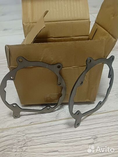 Оптика на Тойота Авенсис