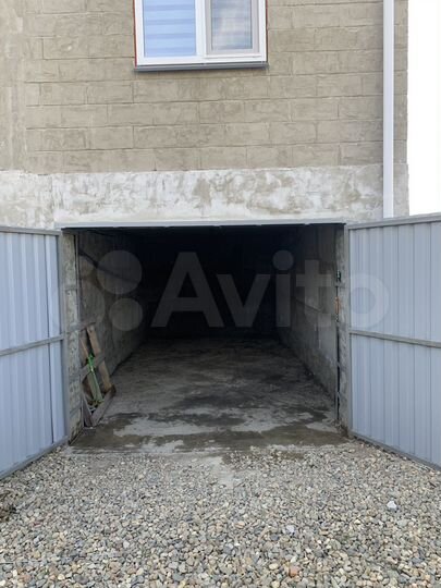 Дом 192 м² на участке 8,2 сот.