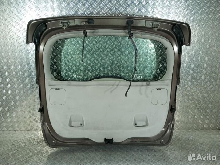 Крышка багажника Renault Scenic (2009-2012)