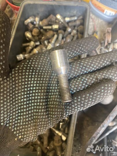 Болт колесный м12х1.5