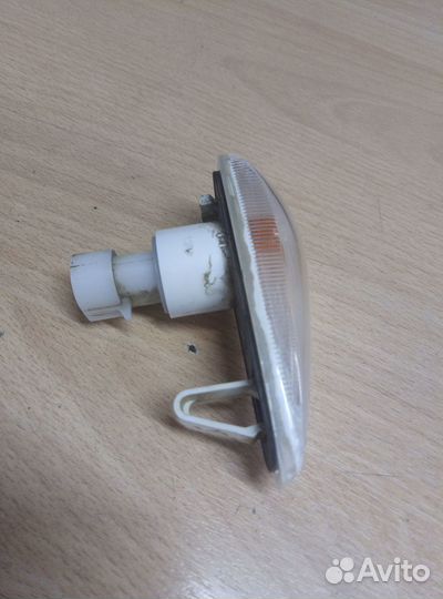 Datsun on-DO I повторитель на крыло правый