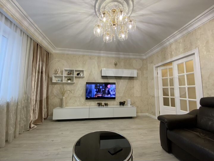 2-к. квартира, 60 м², 11/25 эт.