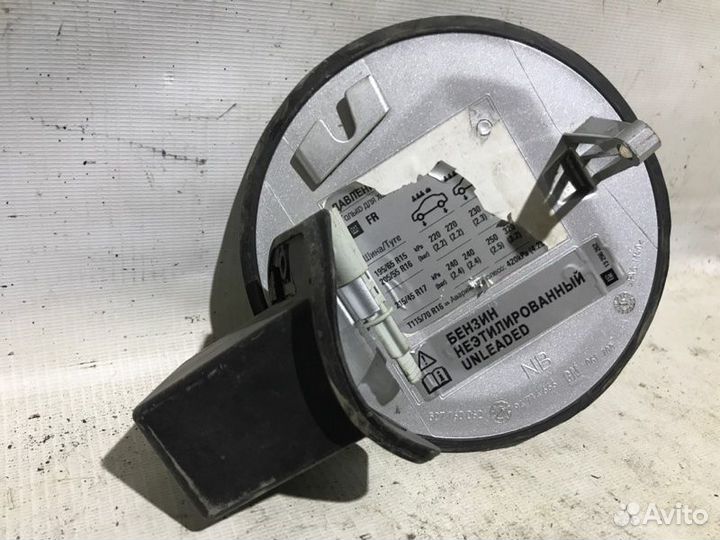 Лючок бензобака Opel Astra H Z16XE1 2007