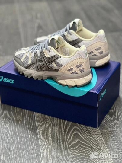 Кроссовки Asics