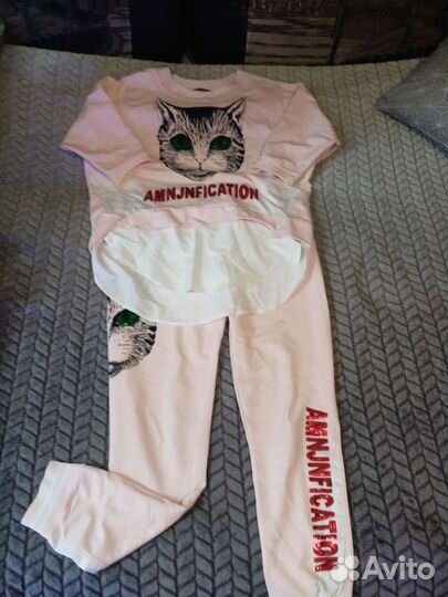 Спортивный костюм женский