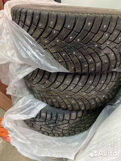 Pirelli Ice Zero 225/45 R18