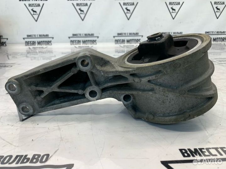 Пoдушкa рaздaточнoй коробки Rаnge Rоvеr L322 4.2