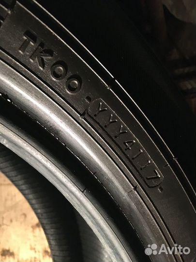 Yokohama 106ZS 225/55 R18