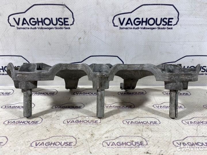 Кронштейн Audi A7 4G 3.0 tfsi CGW 2011