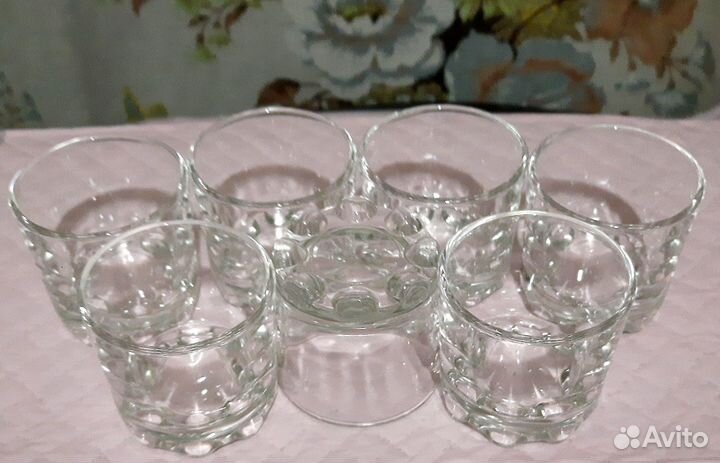 Стаканы, стопки, рюмки