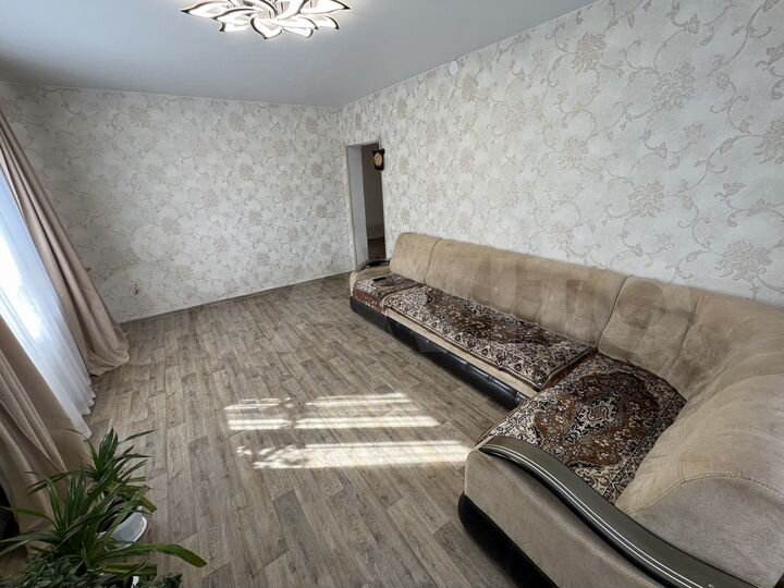 Дом 211,3 м² на участке 10,6 сот.