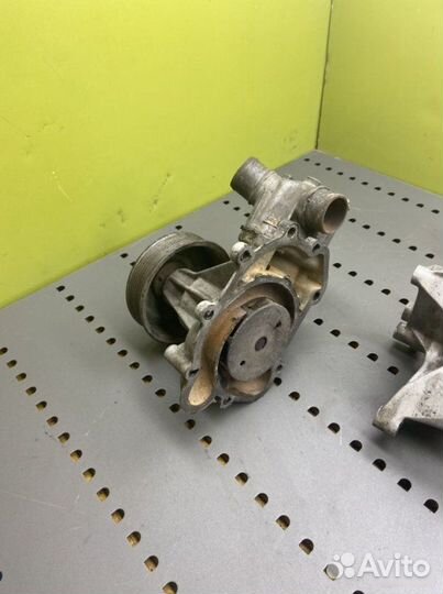 Помпа Mercedes S-Class W140 M119