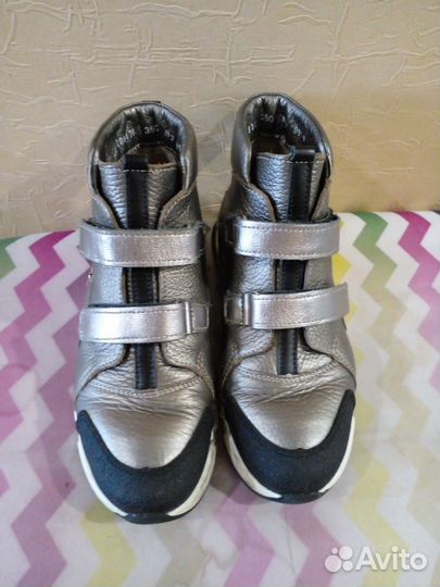 Ботинки осенние на девочку