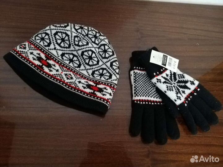 Комплект шапка и перчатки