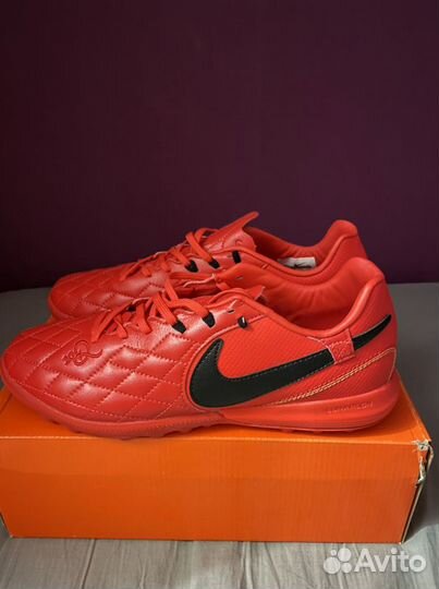 Шиповки Nike Tiempo R10