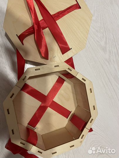 Коробка для подарка