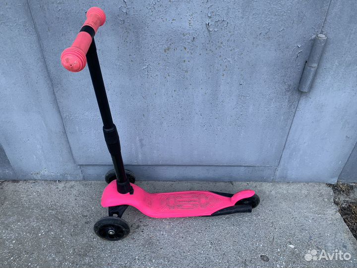 Самокат детский трехколесный