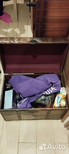 Сундук кожаный